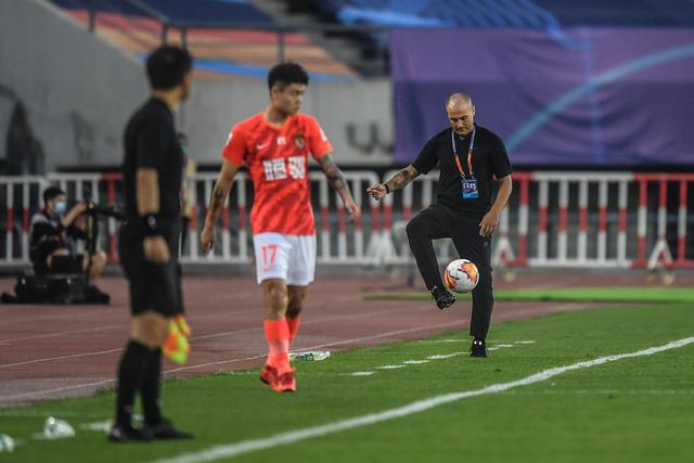 CBA动态：多名球员退役转战NBL 辽宁广东可能合作 古德温续约上海队